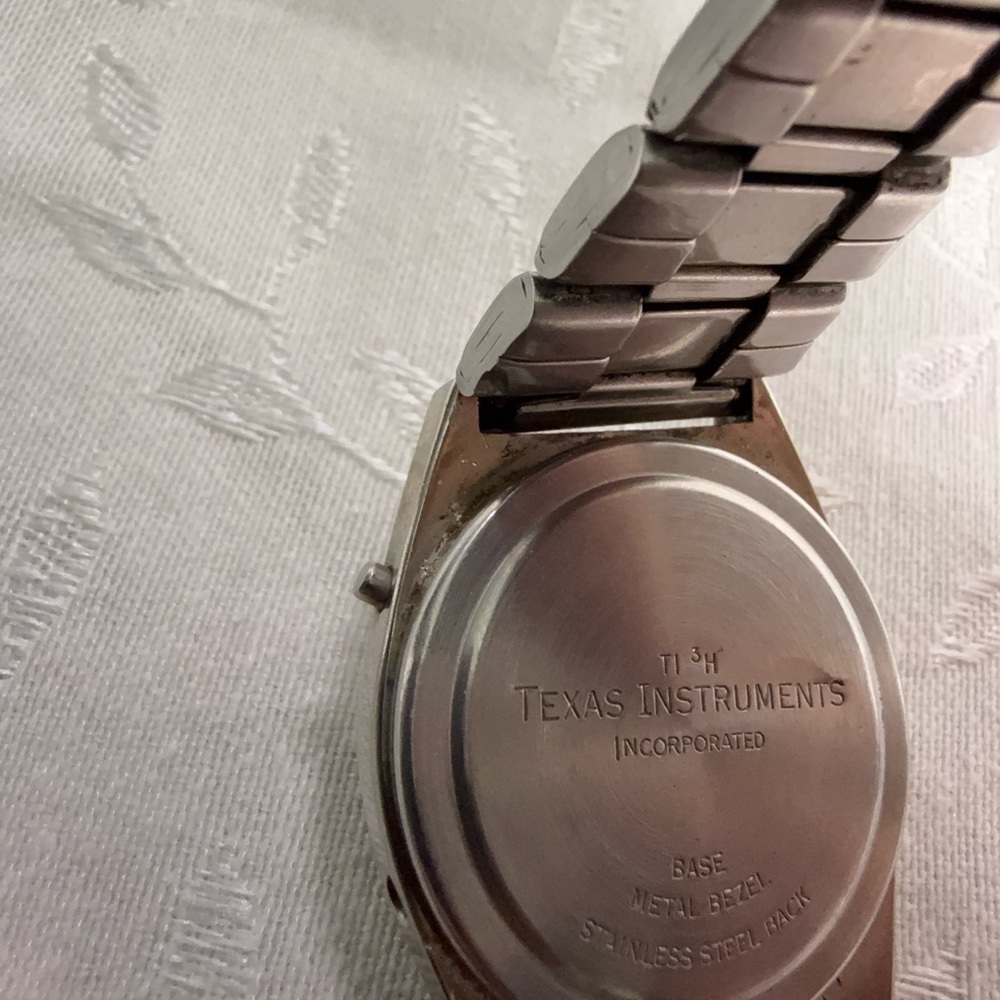 Texas Instruments Silver LCD Smartwatch - Picture 5 of 7